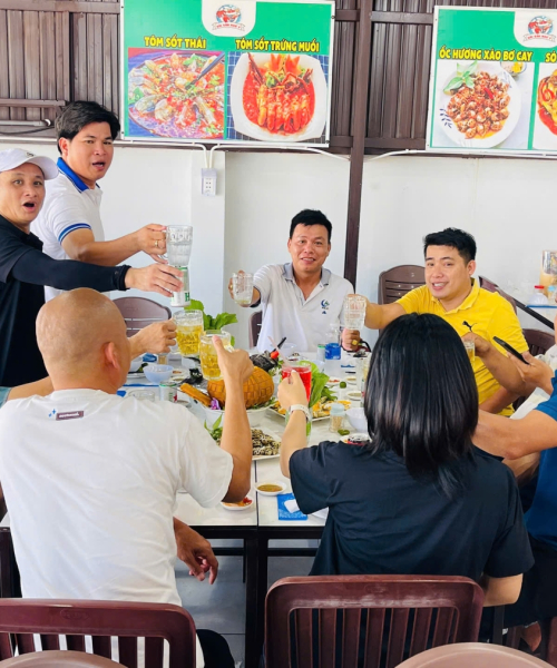 Không gian quán 3