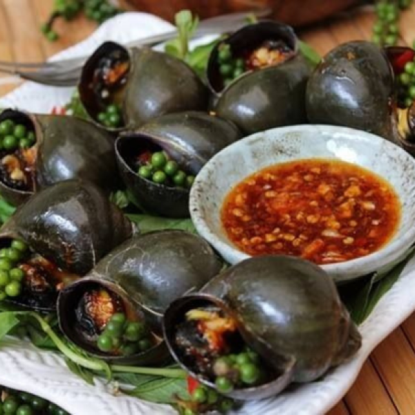 ỐC BƯU NƯỚNG TIÊU XANH